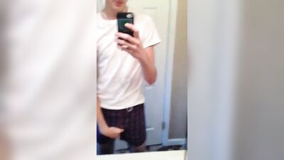 Whatspp Wanker XXX - Raw & Uncut: The Ultimate Gay Porn Experience!