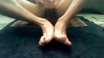 Sexy Feet Jerking: Foot Fetish Solo Adventure!