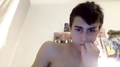 Young Hunk Cumming in Front of the Camera: A Solo Handjob Adventure