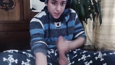 Young Cuties Birthday Wank & Cum Shots