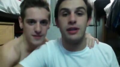 Interview with Freshmen Roomies - The Beginning!