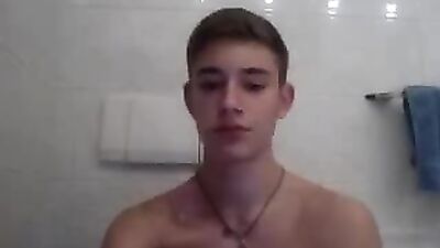 Gay Italian Bubble Ass Boy with Long Cock - Sexy New Cutie on Cam!