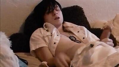 He Cums with Laughter - Gay Web-Cam Cum Shots Solo