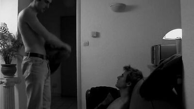 Garonsenqute2004 : Black and White One Night Stand