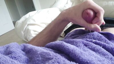 Jerking Solo Cumshot Frenzy: Unleash Your Inner Beast!