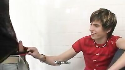 Bareback Threesome Twinks: Ultimate Gay Porn Experience