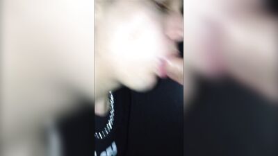 Gangbang Cumshots Oral: A Hot Amateur Gay Video!