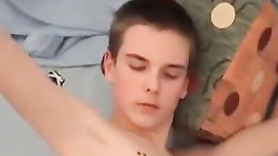 Young Toy Boy Cumshots: Smooth Solo Wank and Cum on Cam!