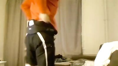 Finnish Guy Cum Shots Handjob Solo: A Gay Porn Video Experience!