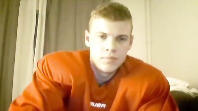 Finnish Guy Cum Shots Handjob Solo: A Gay Porn Video Experience!