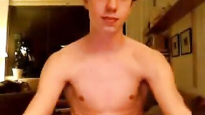 Young and Hung Amateurs Cumming in the Shower - Cam 1879