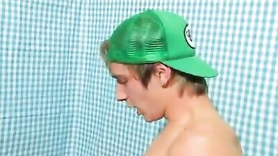 Suck and Wank - A Gay Porn Oral Delight!