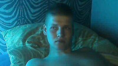 German Straight Web-Cam: He Say is Straight