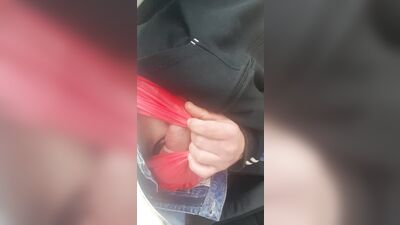 Strip in SBAHN Fetish Action - Ich hole mir einen in der S-Bahn runter