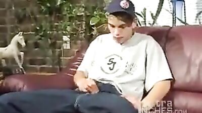 Cum Shots Solo: A Classic Gay Porn Experience!