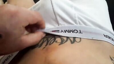 BIG DICK BULGE ACTION AMATEUR ASIAN PORN!