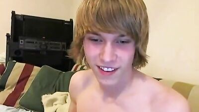 Webcam Wonders: The Ultimate 18yo Gay Porn Experience!