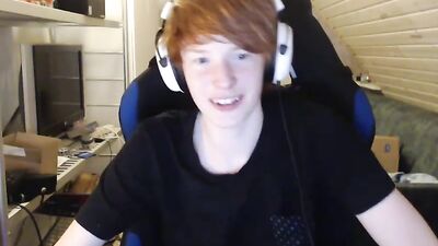 Young Ginger Cumshot Handjob: The Ultimate Solo Experience!