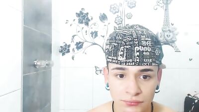 Gay Porn: Amateur Action Cum Shots