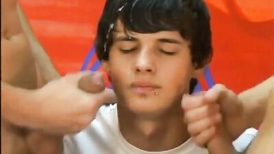 Friendly Creampies: Hotties Hot Gay Threesome