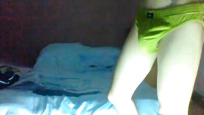 Horny Romanian Hotties Barebacking on Cam: Unleashed Passion and Raw Desire!