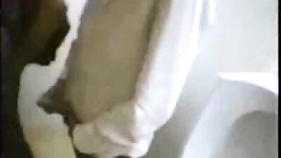 Public Toilet Affair: Amateur Gay Porn Video