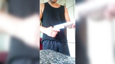 Curto Amateurs: WhatsApp Connects You with Hot Guys!