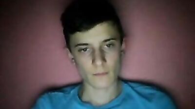 Twink Web-Cam Show: Ass Play with Friends!