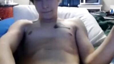 Hot Hole Amateur Cum Shot: The Ultimate Solo Camshow Experience This hot new release features an amateur performer who loves to show off his hole and blow a massive load!