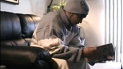 Hot Str8 Guy Gets Rimmed and Sucked: Raw Amateur Oral Delight