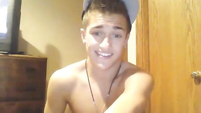 Blond Boy Cumshots: The Sexiest Teenager on Cam!