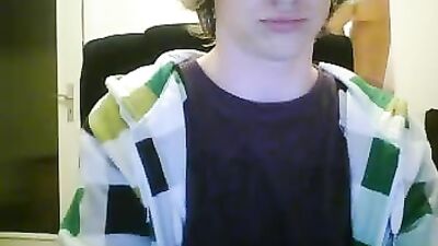 Blond Teen Boys Smooth Cam Show Will Leave You Breathless!