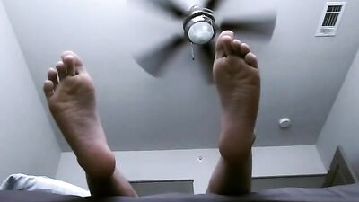 Latino Foot Fetish Cumming: The Ultimate Sensation