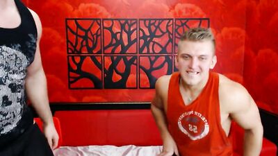 Web Cam Amateur Ass Play: The Next Level of Gay Porn!