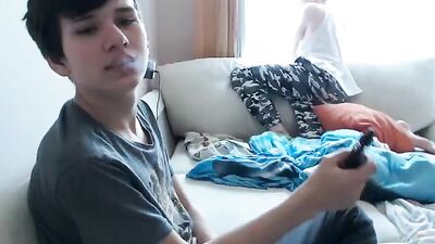 Gay Porn Video: Cum-Dripping Oral Cuties in Bed Part 5