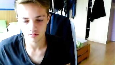 Sweet Eyes Web Cam Boys - Blond Straight Cum