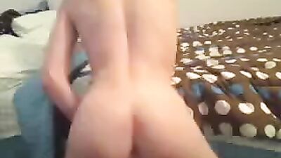 Blond webcam ass show - Pretty Boy Webcams His Fine Ass!