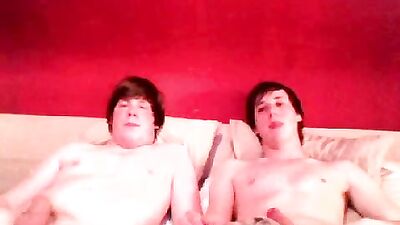 Gay Porn Amateurs: Cam 2264 - Cum Shots and Handjobs!