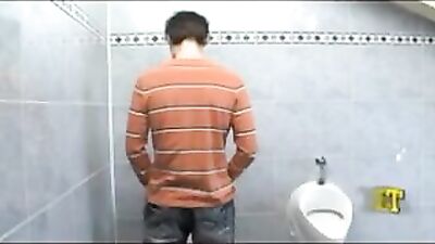 Public Outdoor Threesome Sex: Bareback Group Encounter