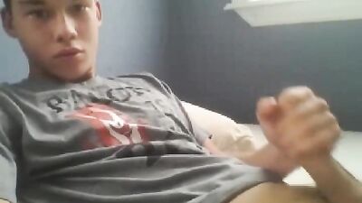 Amature Cum Shots Handjob #2332 - The Ultimate Gay Porn Video Experience!