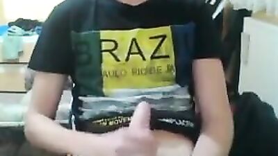 Handjobs and Cum Shots Amateur Cam 2334 - The Ultimate Gay Porn Experience!