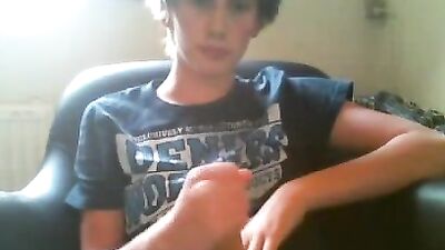 Gay Porn Amateurs - Cam 2333 - Handjobs and Cum Shots 190 characters