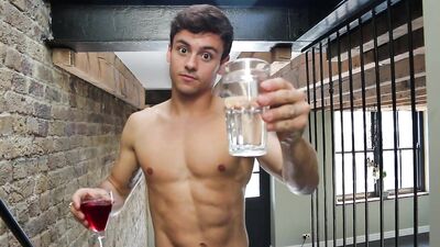 Tom Daleys Gay Porn Switch-Up: Cocktails to Mocktails - Muscle Boy Short Films!